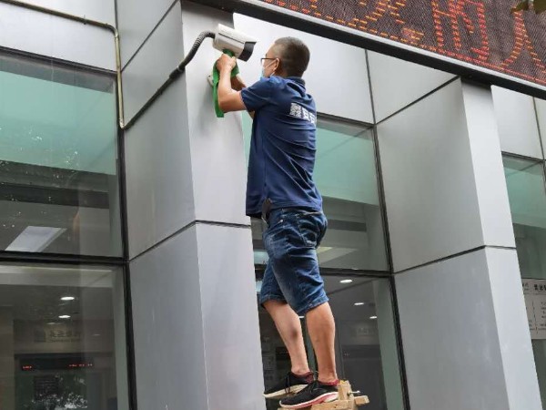 安裝監(jiān)控攝像頭多少錢呢？看看這些需要知道的細節(jié)