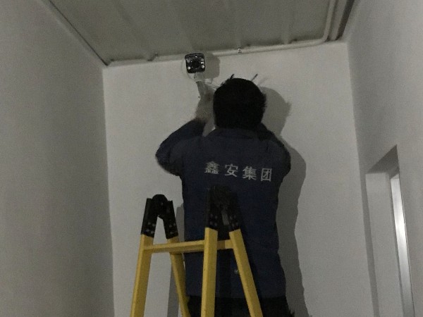 室內(nèi)安裝視頻監(jiān)控?cái)z像頭時(shí)，位置和角度都有哪些需要注意的？