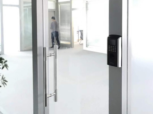 智能門禁系統(tǒng)保障安全，能夠很好的提升用戶安全感